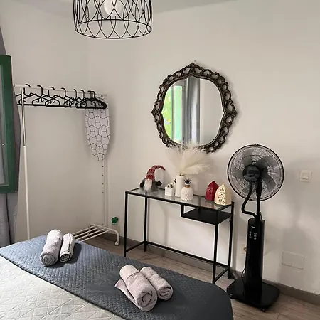 Rockbeach 度假居 *